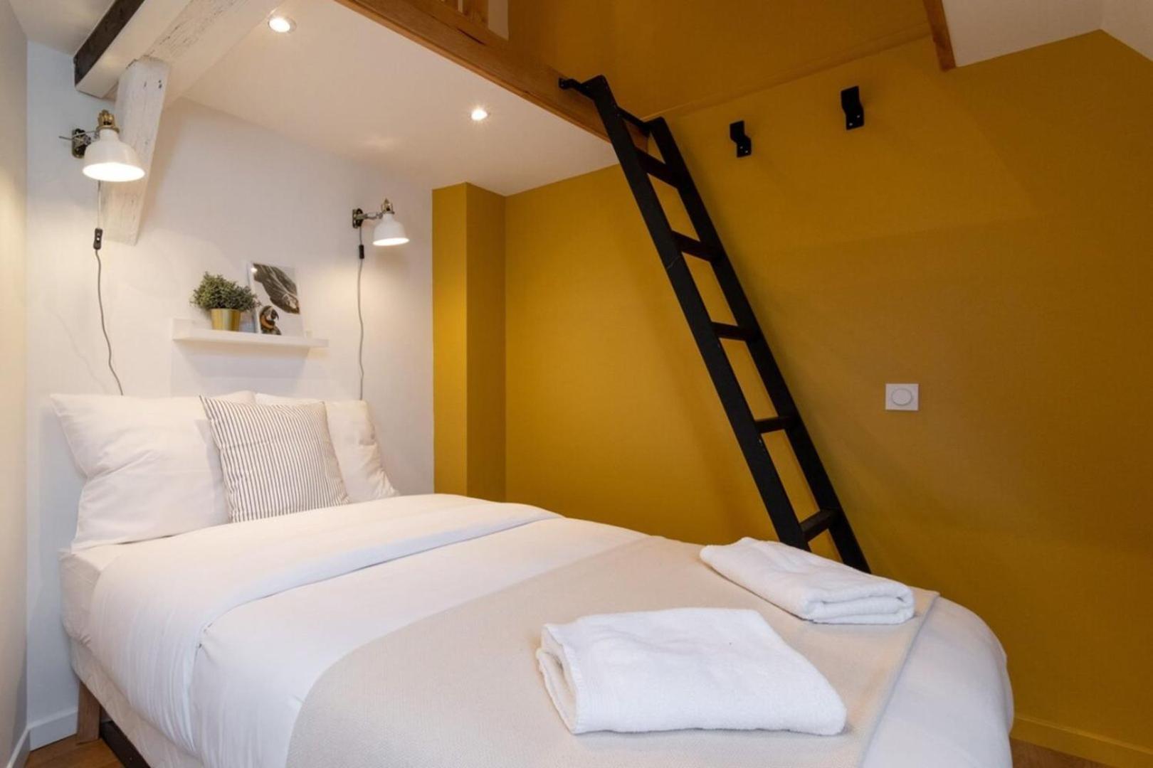 Appartamento Unique 3 Bed House In Old Lille! Esterno foto