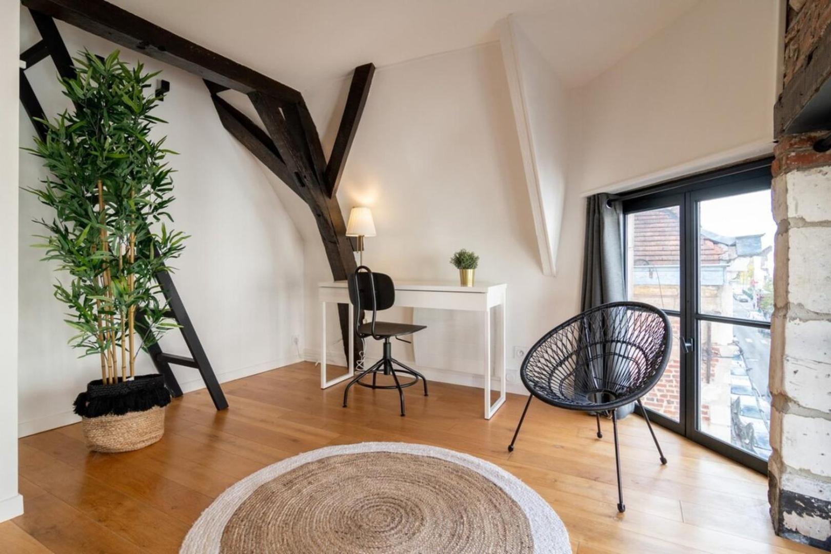 Appartamento Unique 3 Bed House In Old Lille! Esterno foto